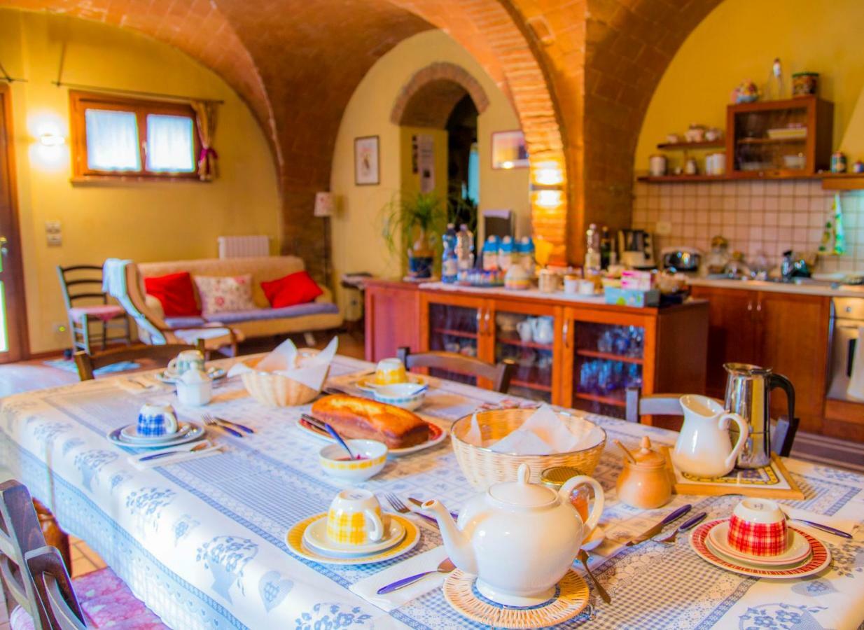 A Casa Di Lizzy B&B Monte Lopio Bagian luar foto